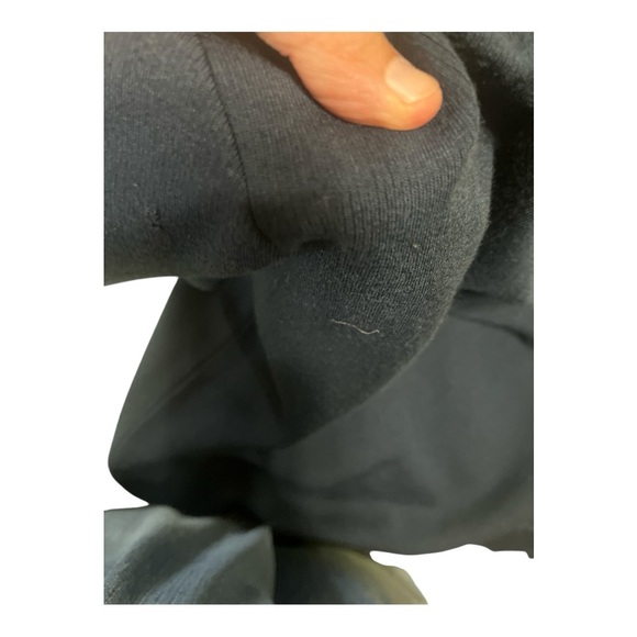 Elegant V-Neck Sweater in Deep Blue - Picture 8 of 8